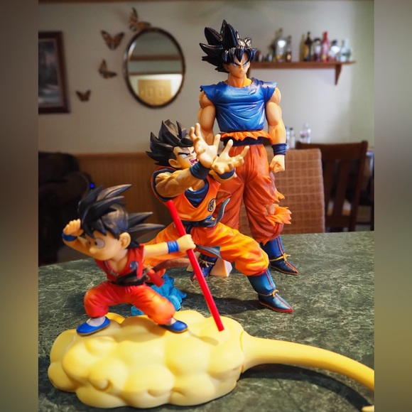 DRAGON BALLZ SON GOKU FIGURINE COLLECTIBLES (SET OF 3) - Picture 1 of 15